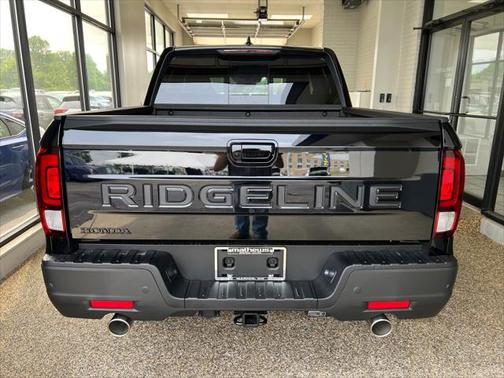 2025 Honda Ridgeline Black