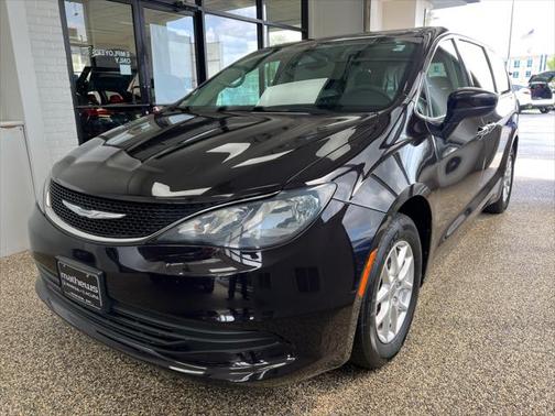 2017 Chrysler Pacifica LX