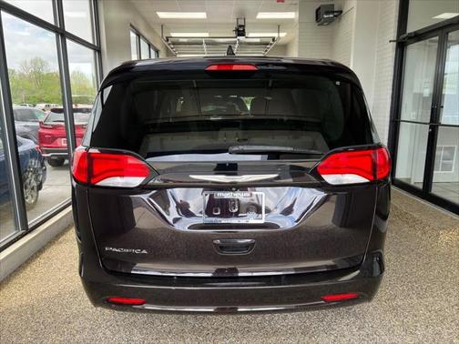 2017 Chrysler Pacifica LX