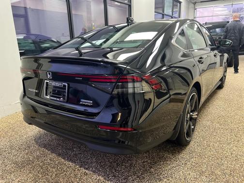 2025 Honda Accord Hybrid Sport