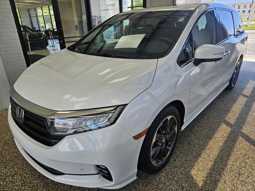 Platinum White Pearl 2023 Honda Odyssey Elite