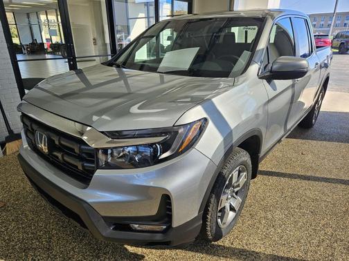 Solar Silver Metallic 2026 Honda Ridgeline RTL