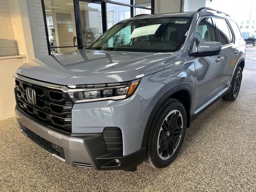 2026 Honda Pilot Touring 8-Passenger