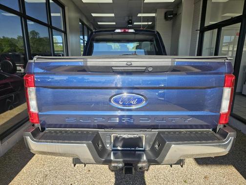 Blue Jeans Metallic 2019 Ford F-350 XL