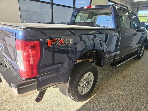 Blue Jeans Metallic 2019 Ford F-350 XL