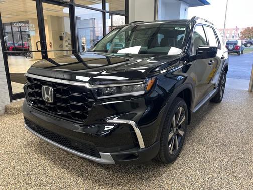 2025 Honda Pilot Touring 8-Passenger