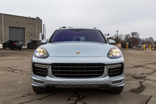 Silver 2018 Porsche Cayenne Cayenne GTS