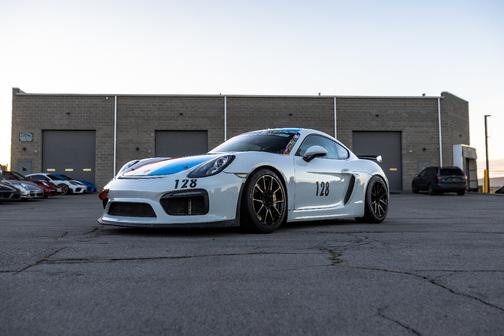 2016 Porsche Cayman Cayman GT4