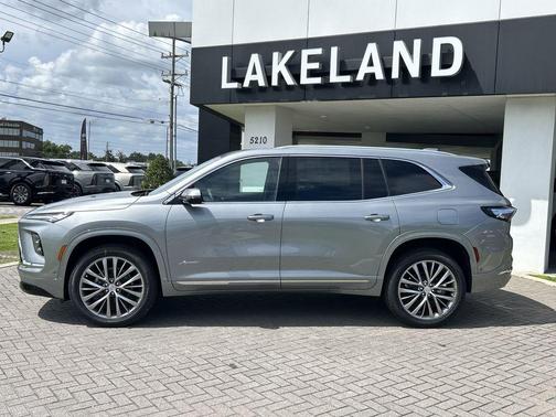 2025 Buick Enclave Avenir