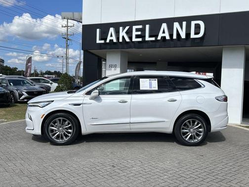 2023 Buick Enclave Avenir