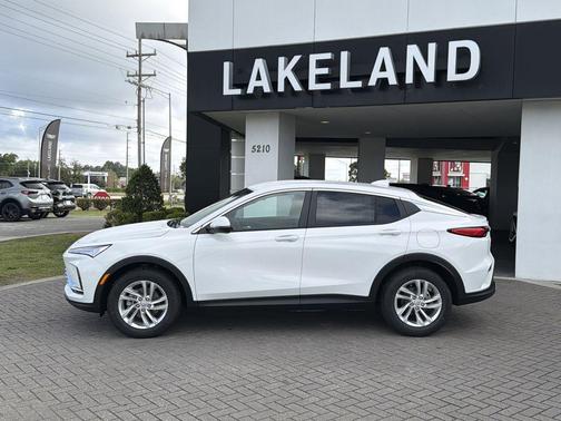 White 2026 Buick Envista Preferred