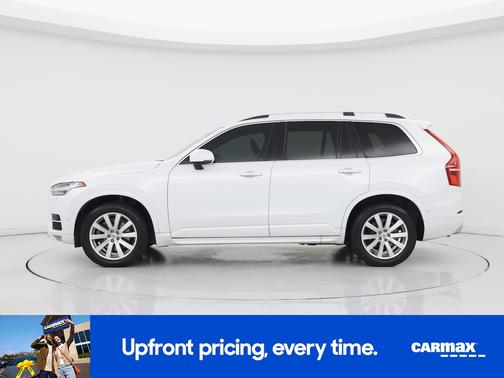 2016 Volvo XC90 T6 Momentum