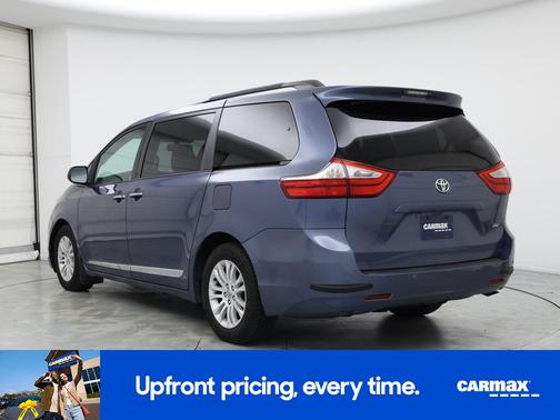 2017 Toyota Sienna XLE