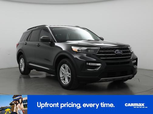 Green 2023 Ford Explorer XLT