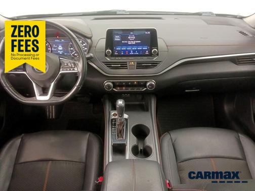 Black 2019 Nissan Altima SR