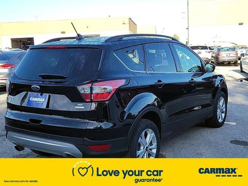 Photo 5 of 24 of 2018 Ford Escape SE