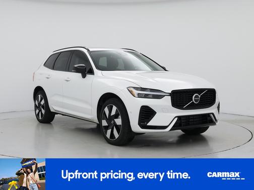 2024 Volvo XC60 Recharge Plug-In Hybrid T8 Plus Dark Theme