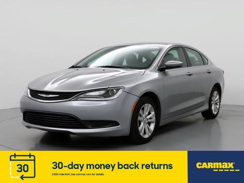 Photo 4 of 25 of 2016 Chrysler 200 LX