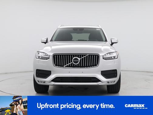 2021 Volvo XC90 T6 Momentum