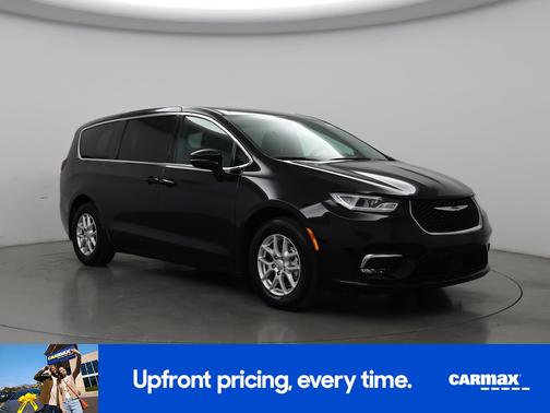 Black 2025 Chrysler Pacifica Select