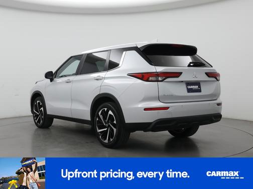 2022 Mitsubishi Outlander ES
