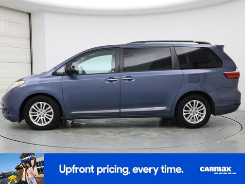 2017 Toyota Sienna XLE