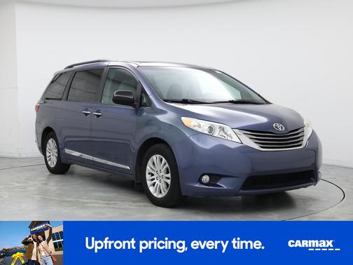 2017 Toyota Sienna XLE