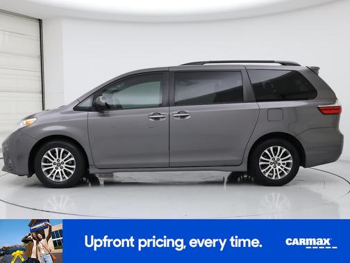 2018 Toyota Sienna XLE