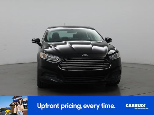 Black 2016 Ford Fusion SE