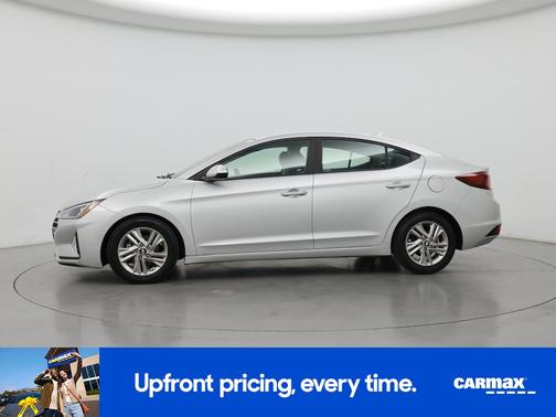 Silver 2019 Hyundai ELANTRA SE