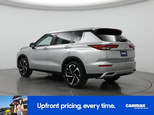 2022 Mitsubishi Outlander SE