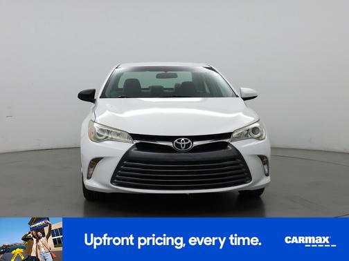 White 2017 Toyota Camry LE