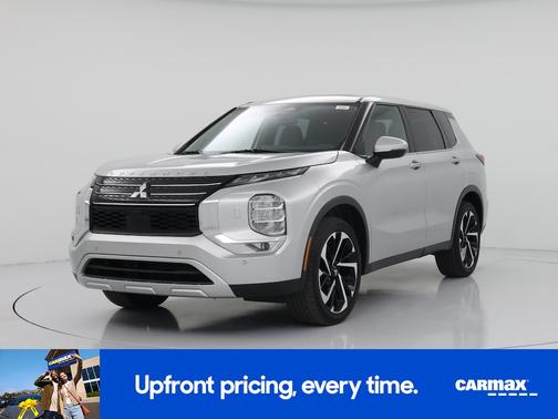 2023 Mitsubishi Outlander SE