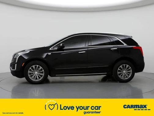 Photo 3 of 28 of 2017 Cadillac XT5 Luxury
