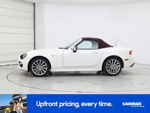 2018 FIAT 124 Spider Lusso Red Top Edition