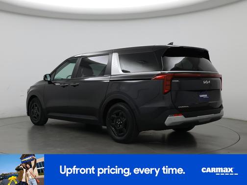 Gray 2025 Kia Carnival LXS