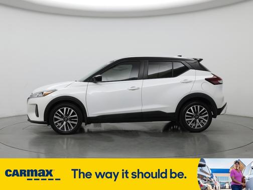 2022 Nissan Kicks SV