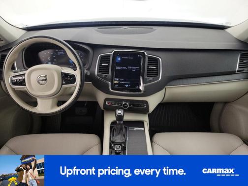 2020 Volvo XC90 T5 Momentum
