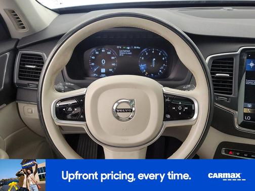2020 Volvo XC90 T5 Momentum