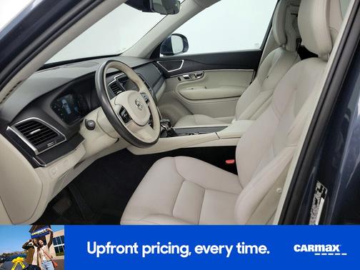 2020 Volvo XC90 T5 Momentum
