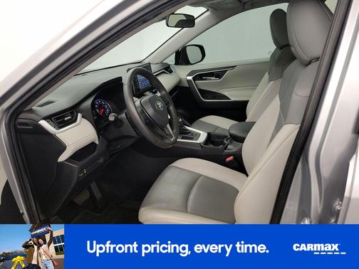 2020 Toyota RAV4 XLE Premium