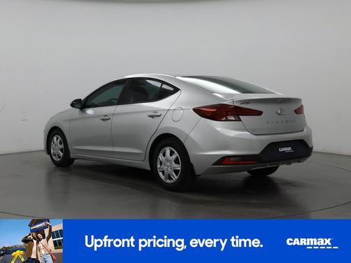Silver 2019 Hyundai ELANTRA SE