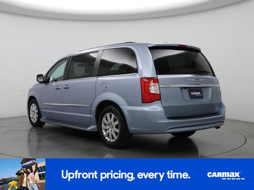 2016 Chrysler Town & Country Touring