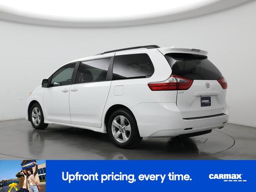 2020 Toyota Sienna LE