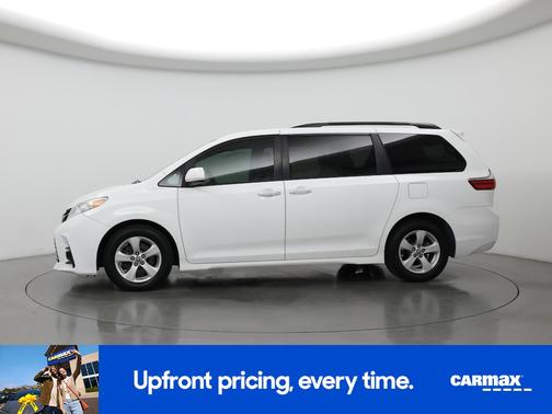 2020 Toyota Sienna LE