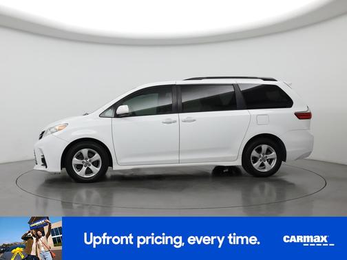 2020 Toyota Sienna LE