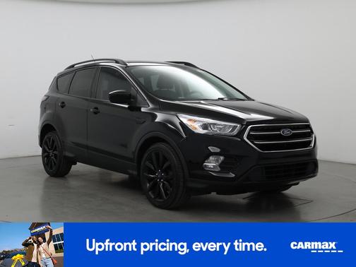 Black 2017 Ford Escape SE