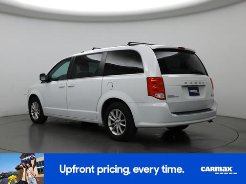 White 2019 Dodge Grand Caravan SXT