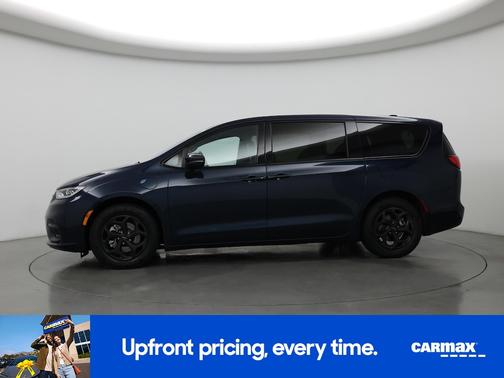 2022 Chrysler Pacifica Hybrid Touring L