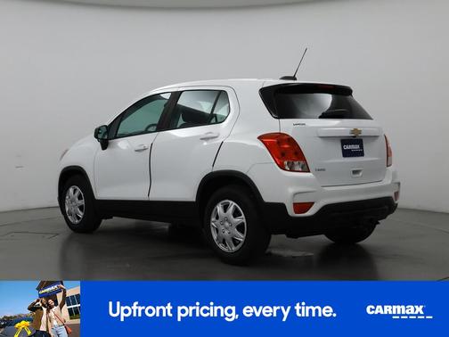 White 2017 Chevrolet Trax LS